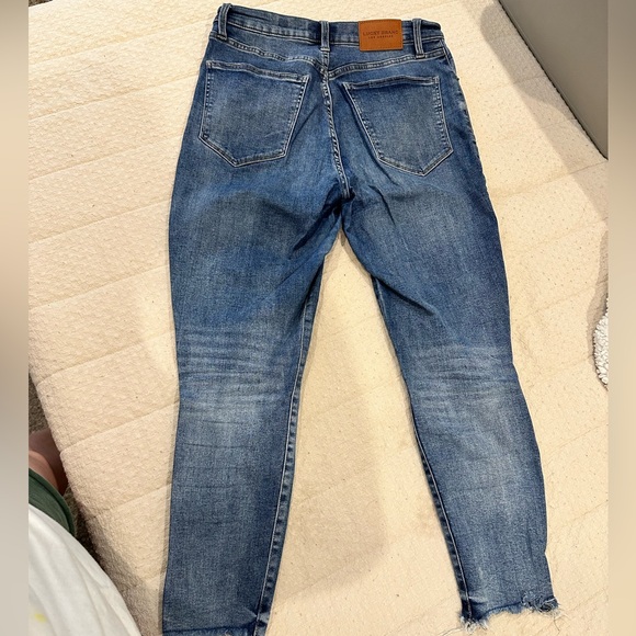 Lucky Brand Jeans, lightly worn, great condition! - Picture 4 of 5